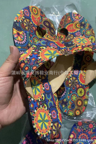Wholesale Summer plus size ethnic style flat toe slippers summer new breathable printed Roman style slippers